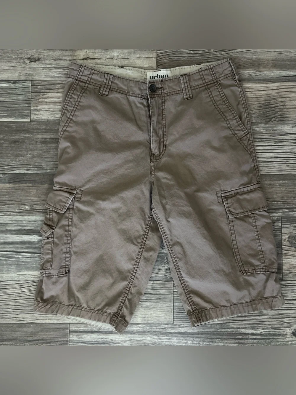 Urban Pipeline Men's Brown Cargo Shorts / size: 30 mens